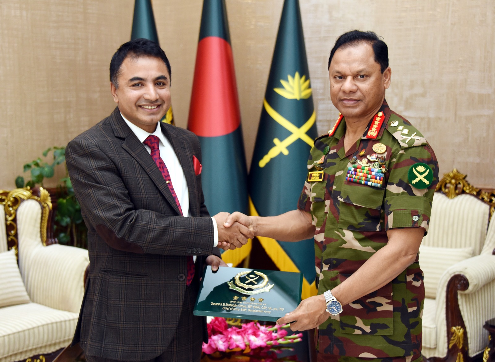 Mr. Md. Golam Rahman, Director General of Mission Audit Directorate, Dhaka, paid an official visit with General S M Shafiuddin Ahmed, SBP(BAR), OSP,ndu, psc, PhD, Hon’ble Chief of Army Staff