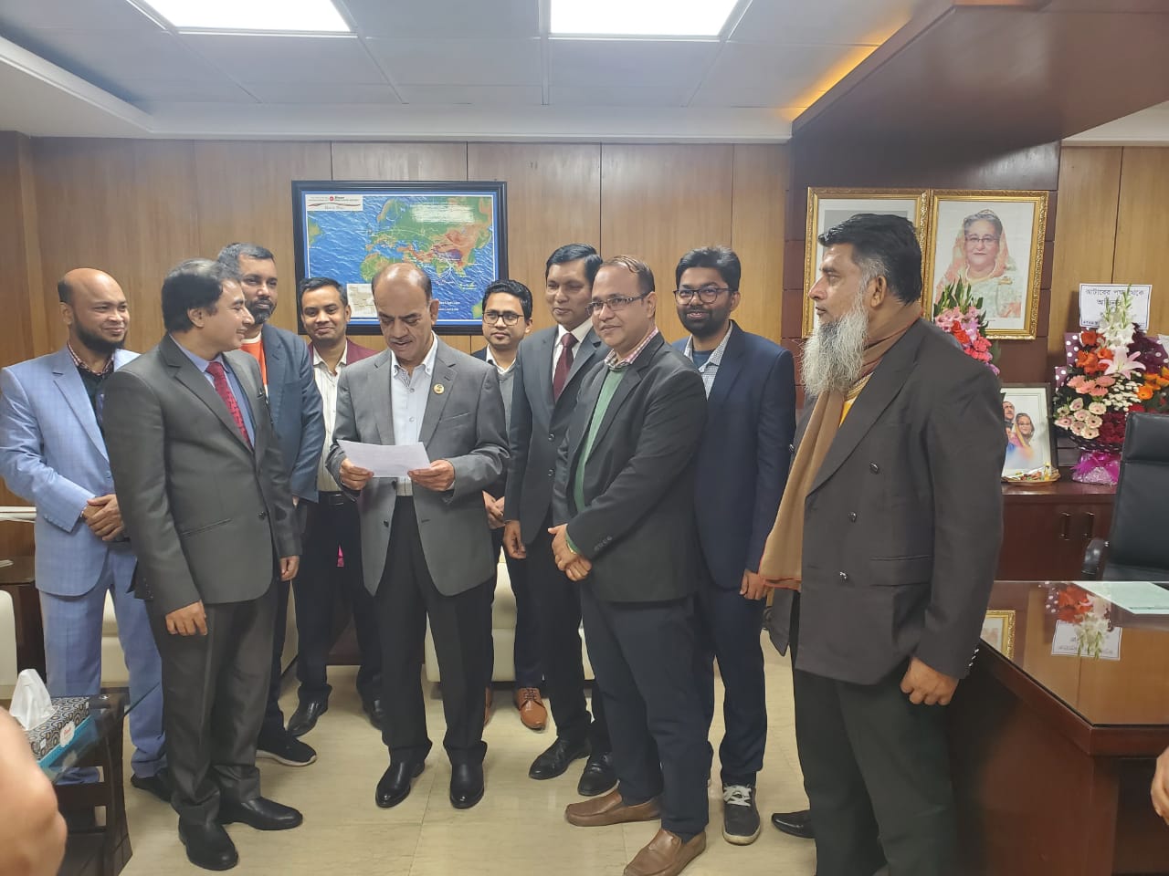 Mr. Md. Golam Rahman, DG of Mission Audit Directorate, has met to congratulate to Mr. Muhammad Faruk Khan, hon'ble minister of Ministry of Civil Aviation and Tourism